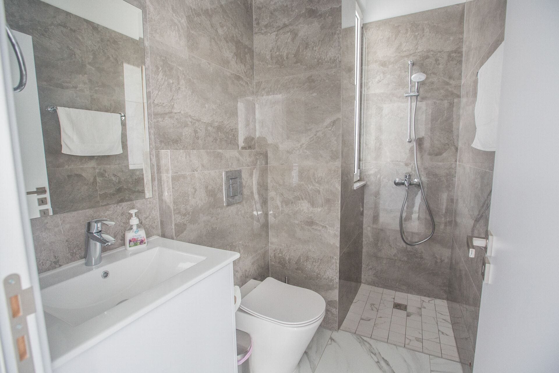 Villa Alfie - 4 bedroom villa in Pernera, Famagusta, Cyprus - photo 23