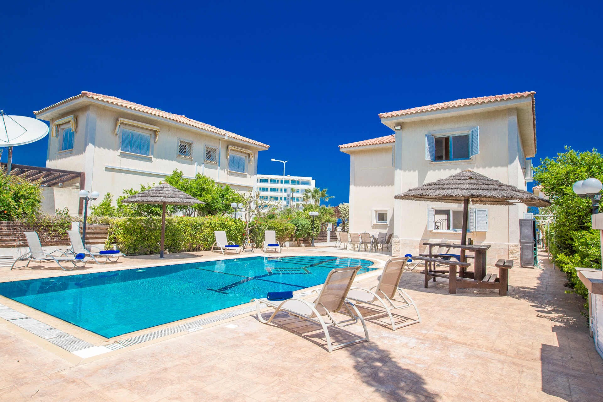 Villa Dora - 4 bedroom villa in Fig Tree Bay, Famagusta, Cyprus - photo 6