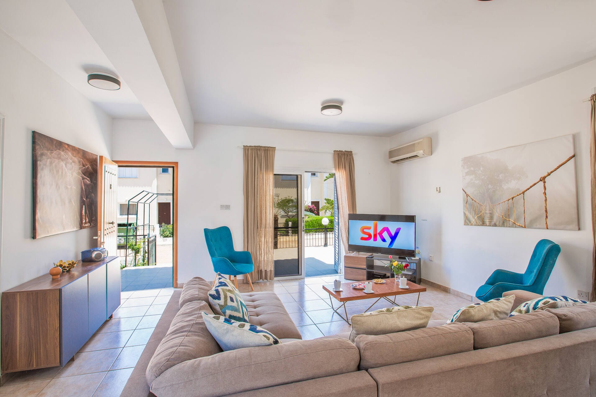 Villa Dora - 4 bedroom villa in Fig Tree Bay, Famagusta, Cyprus - photo 13