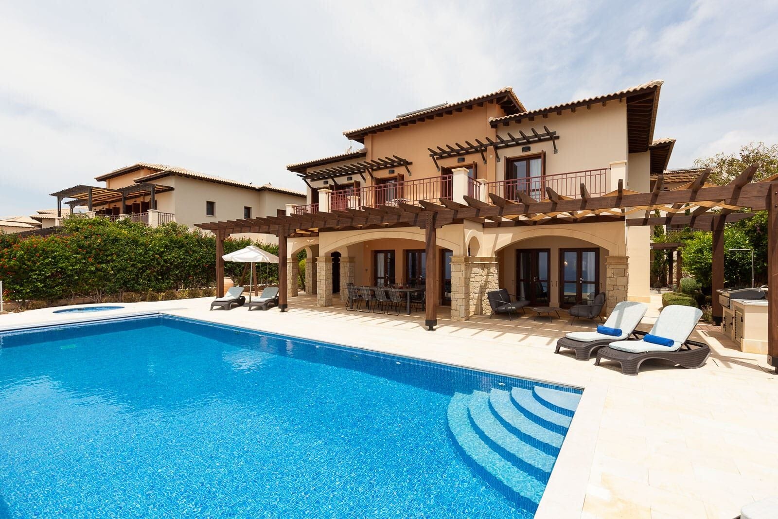 Boende på Aphrodite Hills Resort