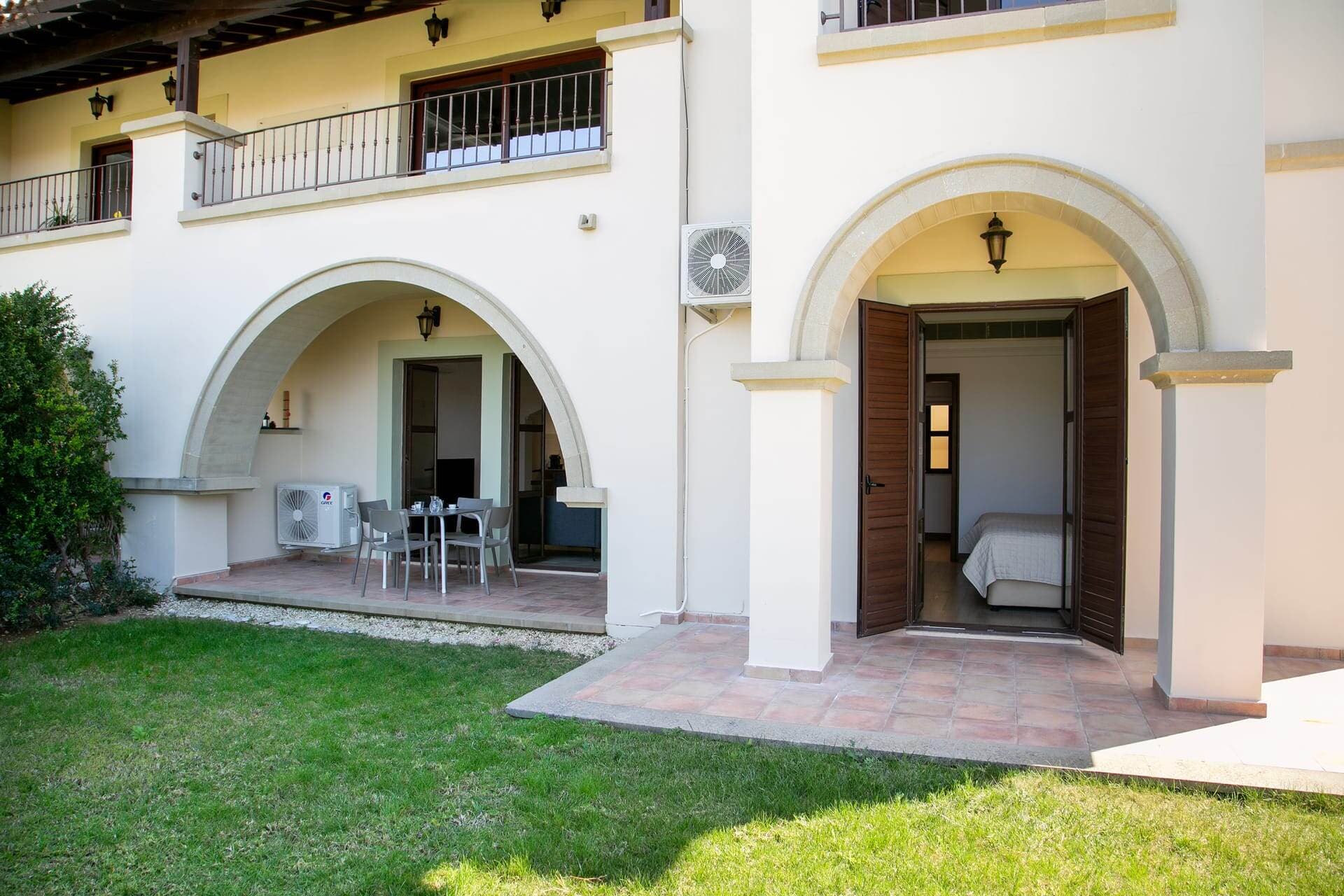Villa Abyss - 2 bedroom villa in Aphrodite Hills, Paphos, Cyprus - photo 2