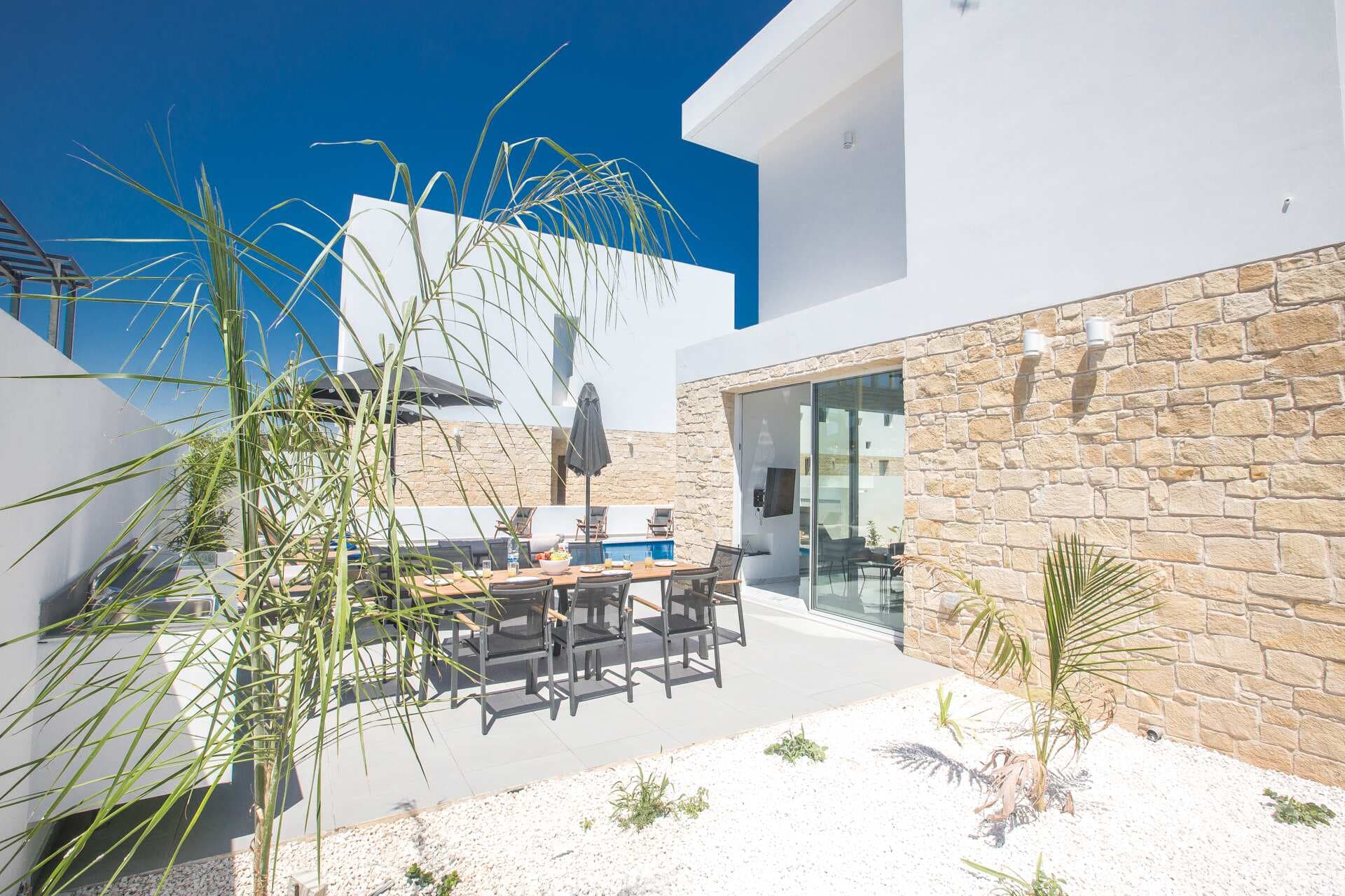Villa Alfie - 4 bedroom villa in Pernera, Famagusta, Cyprus - photo 4