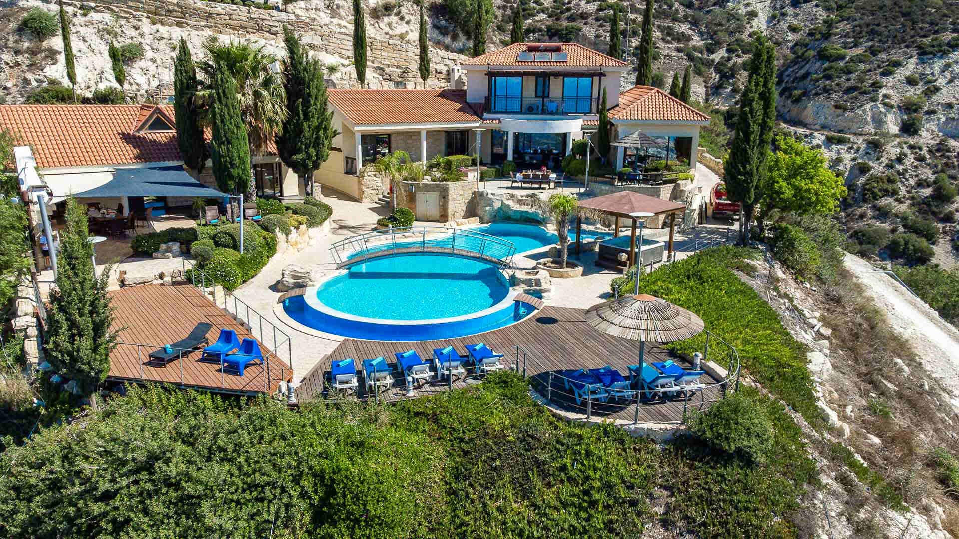 Villa CVRWEDPAN - 8 bedroom villa in Coral Bay, Paphos, Cyprus - photo 2