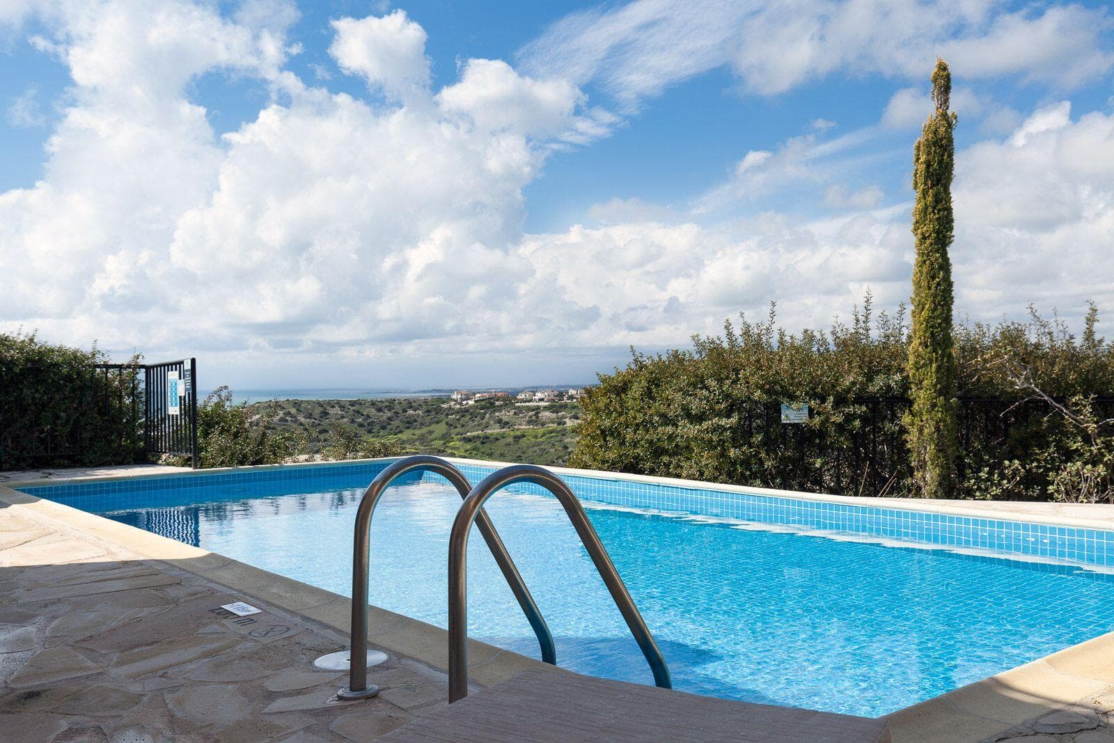 Villa Elegance - 3 bedroom villa in Aphrodite Hills, Paphos, Cyprus - photo 3