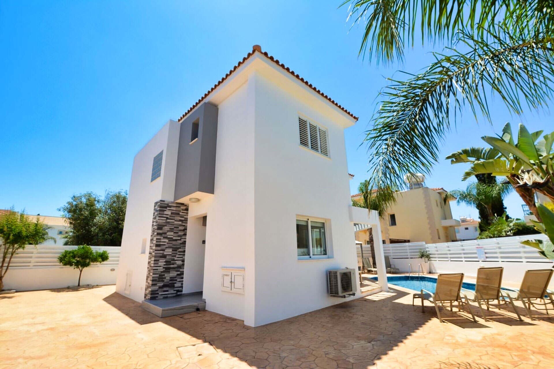 Villa Monroe - 4 bedroom villa in Pernera, Famagusta, Cyprus - photo 1