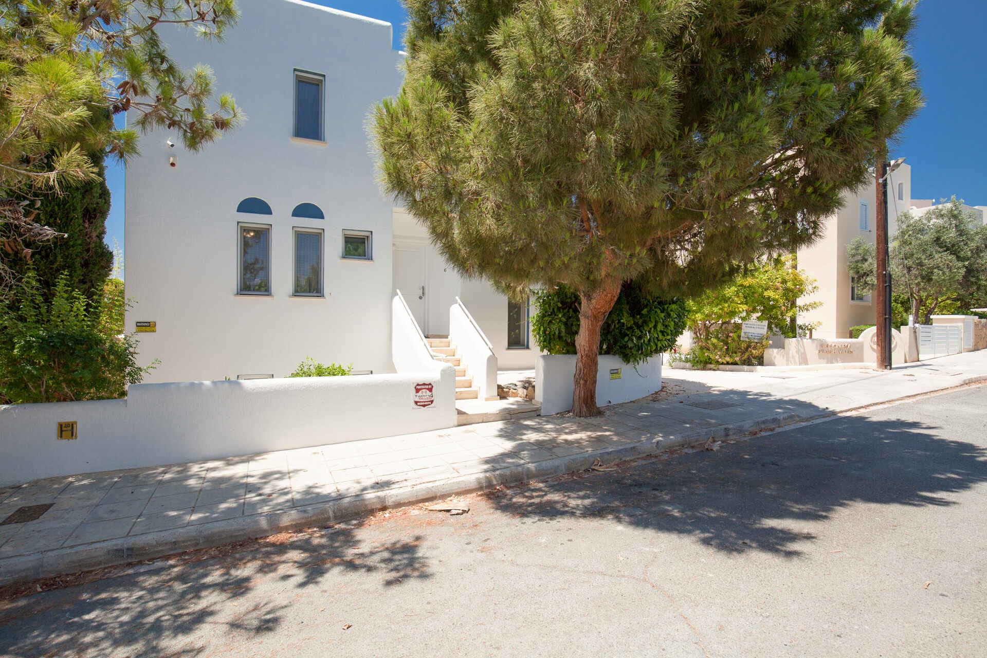 Villa Pearl Bay - 5 bedroom villa in Potima Bay, Paphos, Cyprus - photo 5