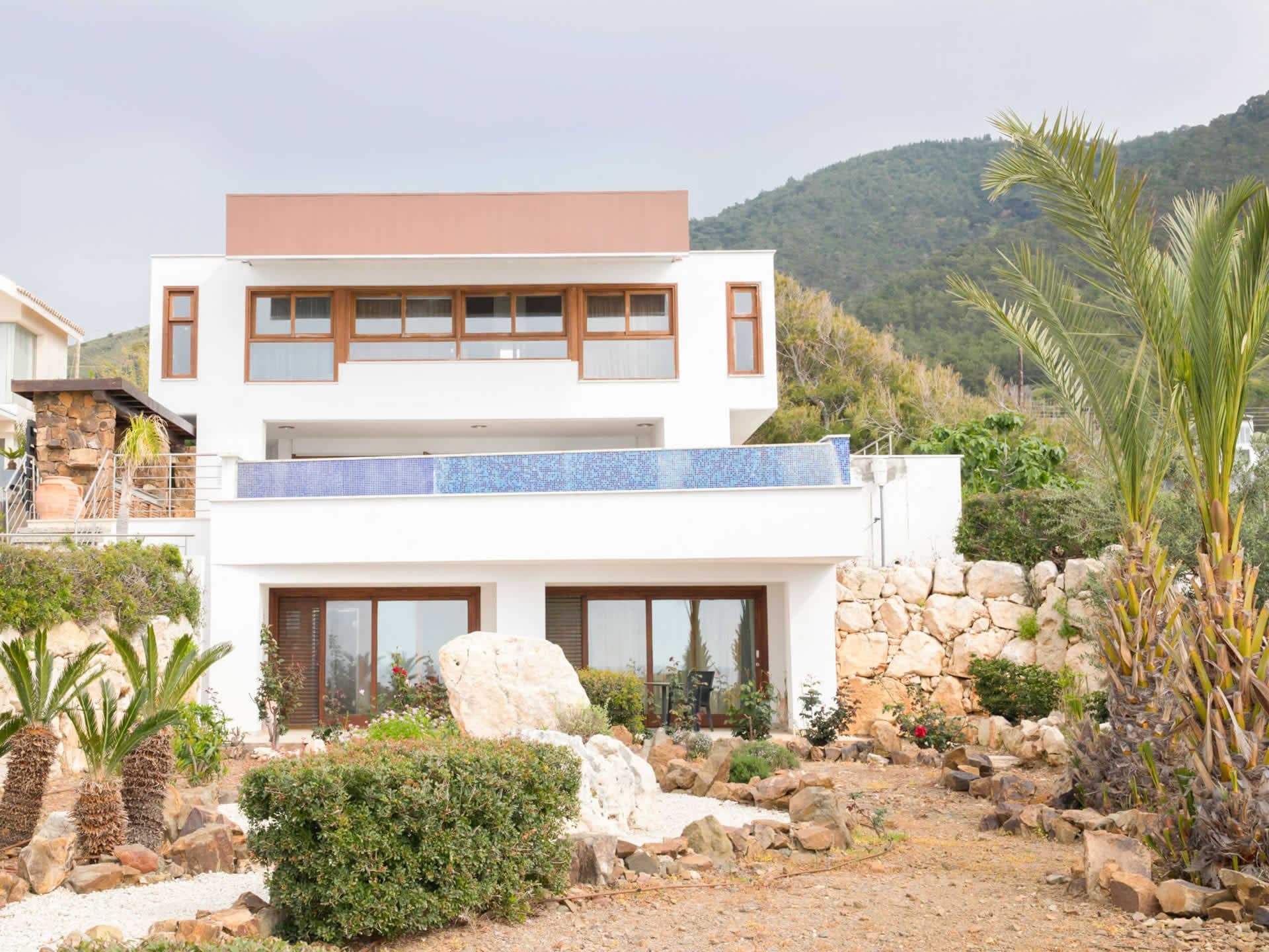 Villa Thalassa - 4 bedroom villa in Pomos, Paphos, Cyprus - photo 2