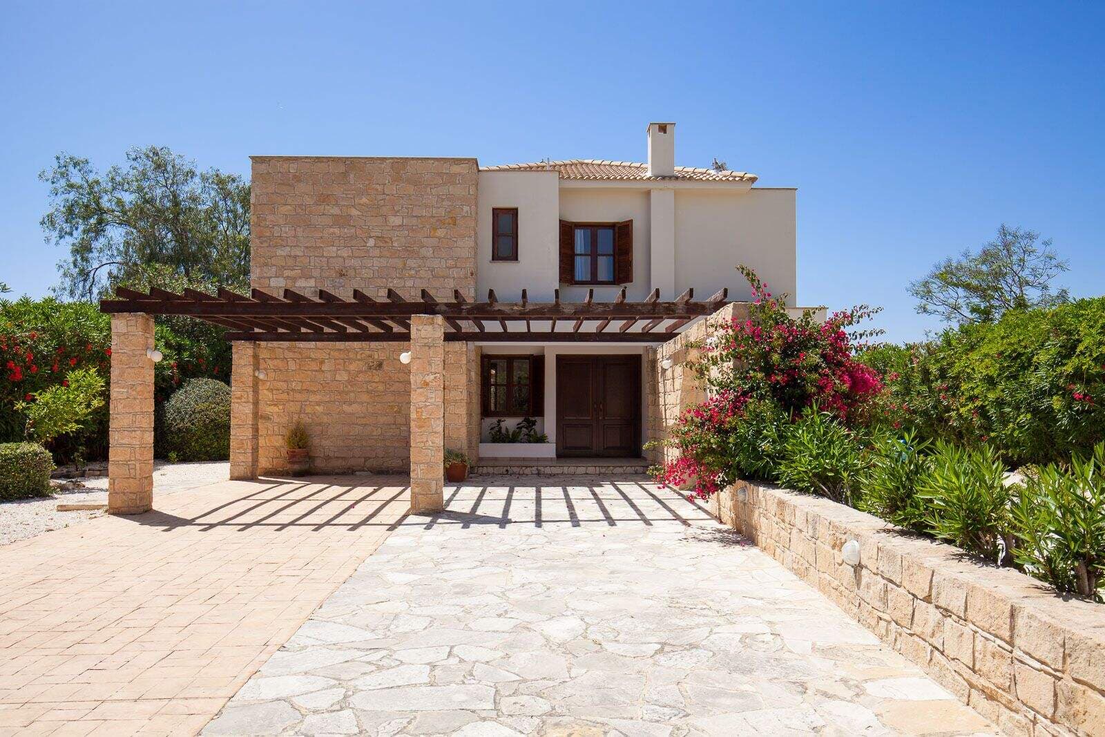 Villa Trinity - 2 bedroom villa in Aphrodite Hills, Paphos, Cyprus - photo 4
