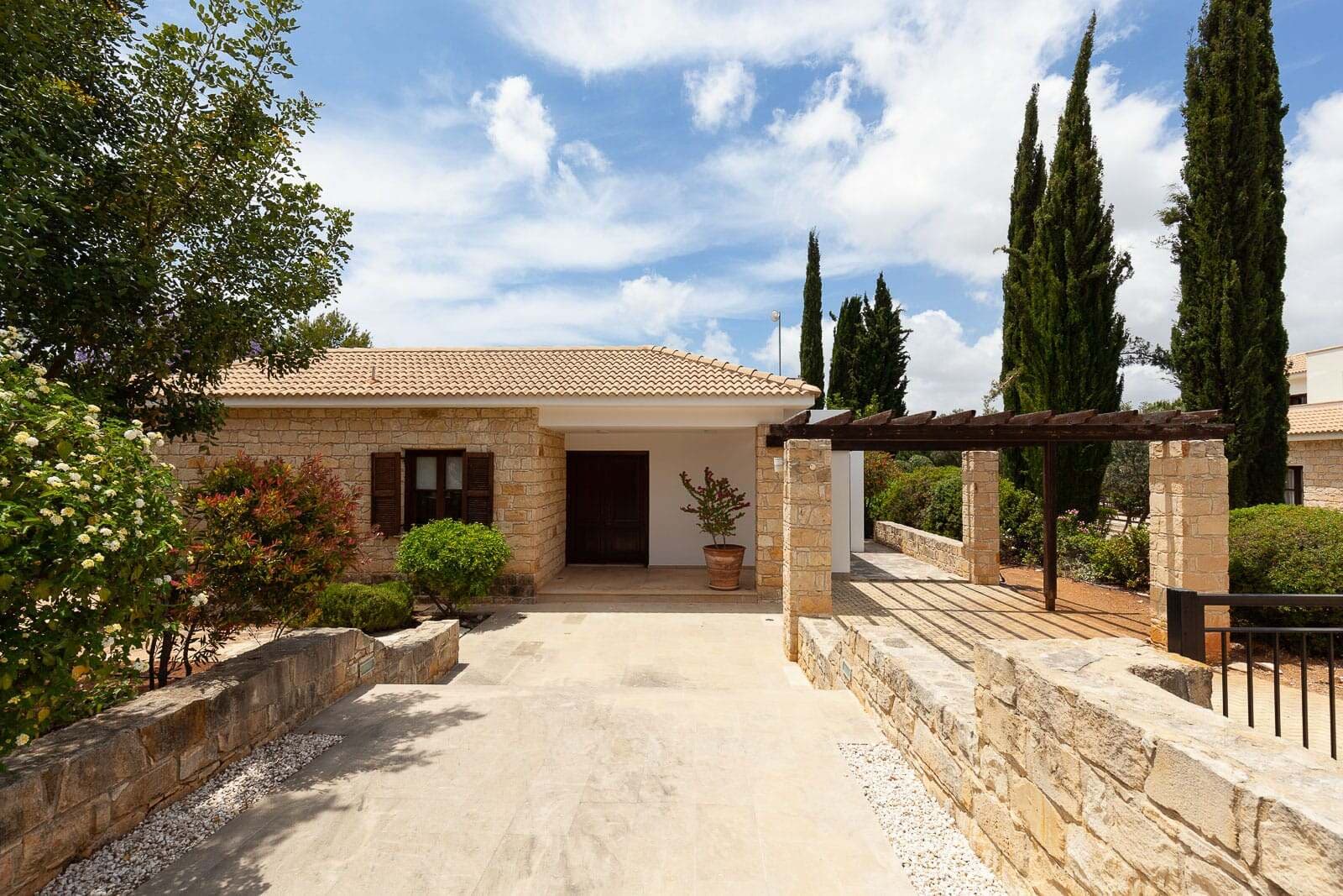 Villa Utopia - 3 bedroom villa in Aphrodite Hills, Paphos, Cyprus - photo 2