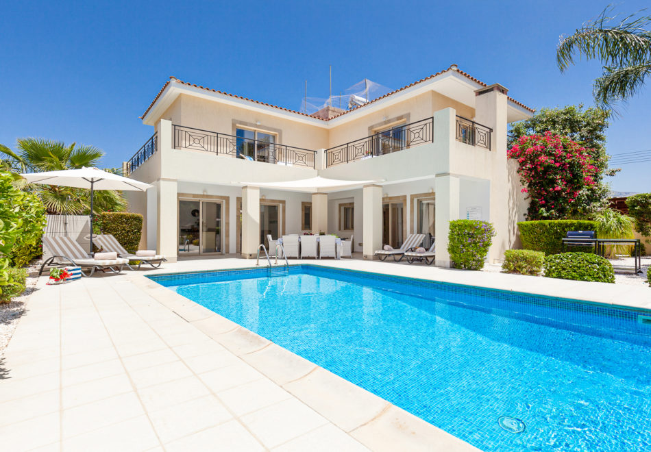villa to rent cyprus