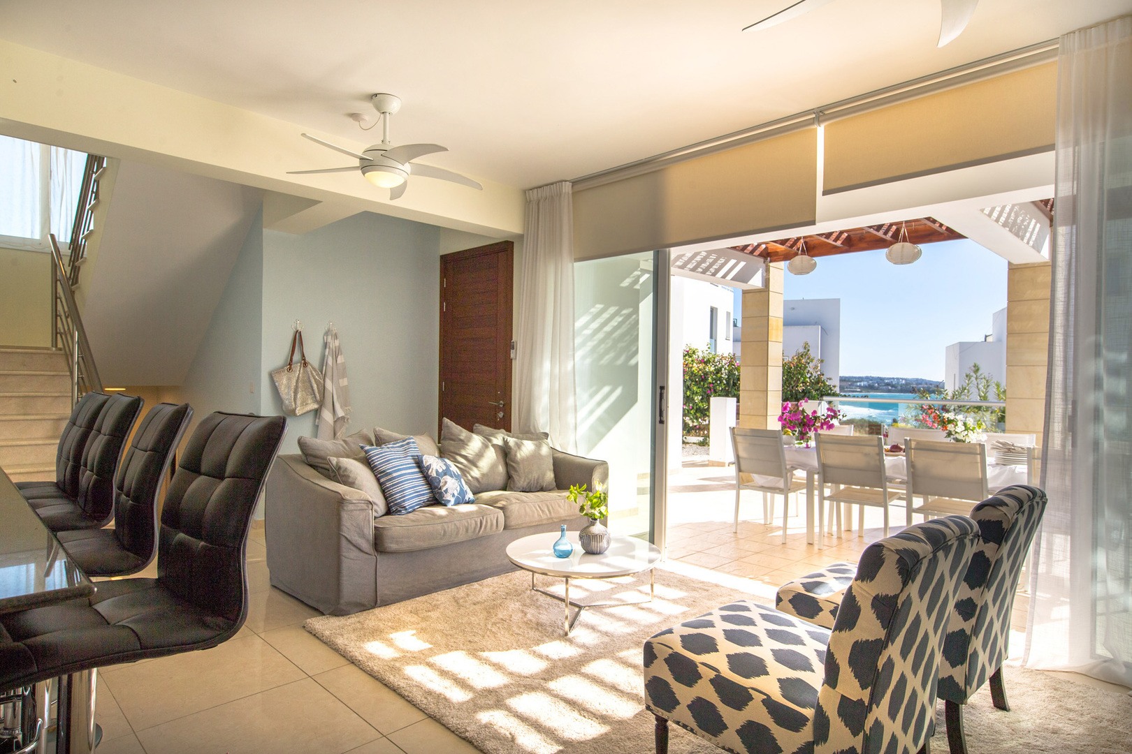 Villa Porto – 4 Bed Holiday Villa - Coral Bay - Cyprus Villa Retreats