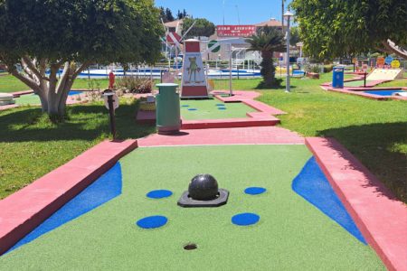 Star Leisure Mini Golf & Amusement Park